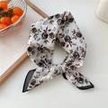 Foulard en coton beige avec motifs roses grises et bordure noire de style vintage - 17-Rose Verte (Coton)