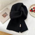 Solid black knitted scarf with soft plush texture and woven brand label detail - 23*167cm / Black