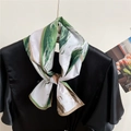 Foulard in seta con stampa astratta verde e marrone annodato come accessorio elegante - 3 Strato Singolo Fronte-Retro - Gru di Montagna Verde / 15*143cm