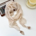 Bufanda fina plisada beige con bordado de hojas y colgantes de cuentas - 15*180cm / Blanco Roto