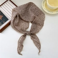 Eleganter Baumwoll-Leinen-Schal mit braunem Blumenmuster in Beige und Knoten-Design - Waldrebe Beige