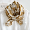Sciarpa in cotone e lino a quadri giallo zenzero abbinata a una camicia bianca - 43*150cm / Quadri Gialli Con Bordo