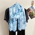 Écharpe longue bleu clair avec imprimés de feuilles de bambou pour mode et soleil - Forêt de Bambous Bleu / 67*175cm