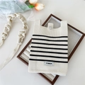 Borsa a tracolla in maglia a righe color crema e nero con cinturino intrecciato - A Righe Nero
