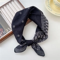 Écharpe femme en coton et lin avec motifs géométriques noirs et blancs élégants - 19 Coton - Grille de Losanges de Soleil Noir
