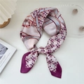 Foulard quadrato in seta rosa e viola con motivo a catena e bordo a contrasto - Catena da Cintura Nastro Viola
