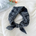 Bandana en coton noir avec motif cachemire classique noué pour un style vintage chic - 6B Paisley Noir