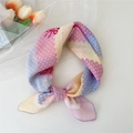 Foulard coloré en coton et lin avec motifs de cœurs et géométriques noué en nœud - Rayé Violet Arc-en-ciel