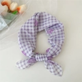 Foulard carré en coton et lin à carreaux violets et blancs avec motifs de raisins - Vichy Violet Aux Roses