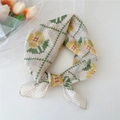 Foulard en coton lin à imprimé floral jaune et motifs de vagues vertes sur fond blanc - Losange Floral Jaune
