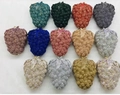 Vista de detalle de bolsos de fiesta con forma de fresa y cristales en 13 colores vivos - Personalizado