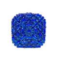 Dettaglio borsa da sera blu navy con cristalli e motivi floreali di diamanti scintillanti - Blu Reale