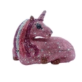 Vue détaillée des strass dégradés rose et violet sur la pochette en forme de licorne - Rose Multicolore