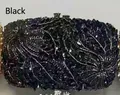 Détail d'une pochette de soirée noire à motif floral avec cristaux et cadre métallique - 19.5*12.5*6cm / Noir