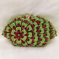 Elegante borsa da sera verde con cristalli, motivi floreali e cornice in metallo dorato - Verde Rosso