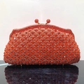 Elegante borsa da sera con strass rossi, motivo a rombi e chiusura in cristallo e metallo - Motivo a rombi / Rosso