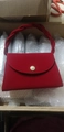 Elegante borsa a mano in velluto rosso con manico intrecciato e fibbia di perle vintage - Rosso