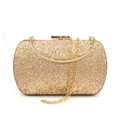Detailaufnahme der goldenen Pailletten-Abendtasche mit Metallgriff und Kettenriemen - Gold