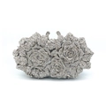 Elegante borsa da sera a rosa 3D argento con pavé di cristalli e montatura in metallo - Argento