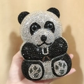 Pochette da sera a forma di panda in cristallo con strass bianchi e neri a mano - Spliced Nero e Bianco (Nero)