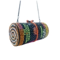 Détail de la pochette rouleau de dollars avec strass colorés et bandoulière chaîne - Noir
