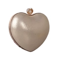 Dettaglio borsa da sera a cuore con chiusura a perla e accenti di diamanti incastonati - Oro