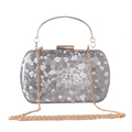 Pochette de soirée argentée avec poignée dorée et chaîne pour mariages et fêtes - Argenté