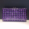 Pochette da sera con strass viola scuro, motivo in cristallo quadrato e chiusura in metallo - Viola
