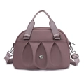 Borsa tote versatile in nylon rosa antico con design a pieghe e tracolla rimovibile - Rosa