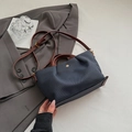 Dunkelblaue Segeltuchtasche mit braunen Krokodil-Griffen und goldener Schließe - Ohne Anhänger / Blau