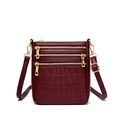 Borsa a tracolla bordeaux da donna con trama a coccodrillo e cerniere dorate eleganti - Rosso