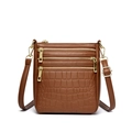 Borsa a tracolla marrone con texture a pietra, tre tasche con zip e tracolla regolabile - Marrone
