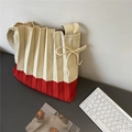 Gestrickte Plissee-Tragetasche mit Kontrastfarben in Creme und Rot und Schleifendetail - 25*70cm / Creme Rot(1)
