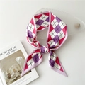 Élégant foulard en soie étroit à losanges rose et violet noué pour décorer un sac à main - 19 Treillis de diamant violet