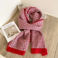 Winter checkered knit scarf in red and white houndstooth pattern with warm ribbing - Red Plaid