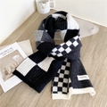 Écharpe en maille noire et blanche à damier avec étiquette fait main élégante - 23x170cm / Échiquier Noir