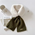 Sciarpa in peluche e maglia bianco e verde oliva con placca in metallo dorato invernale - 11*100cm / verde oliva