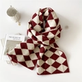 Sciarpa invernale in maglia con motivo a rombi rosso e bianco in stile annodato chic - 30*180cm / Rosso Vino