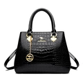 Bolso de mano negro brillante con efecto cocodrilo, herrajes dorados y logo de canguro - Negro