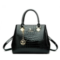 Bolso de mano negro brillante con efecto cocodrilo, detalles dorados y correa ajustable - Verde Oscuro