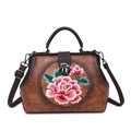 Borsa vintage in pelle marrone con ricamo di peonia e chiusura metallica a scatto - Marrone