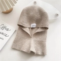 Passamontagna in maglia color avena con etichetta tessuta in stile minimalista - Caffè Chiaro