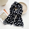 Dicker schwarzer Strickschal für Damen mit grauem Herz-Leopardenmuster und Rippstrick - Grau Herz Leopard Schwarz (MX0175)