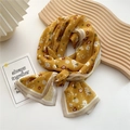 Sciarpa in seta giallo zenzero con piccoli motivi floreali bianchi e bordo beige chiaro - 4 Chiffon Ramo di Fiori Arancione Giallo