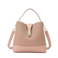Sac seau rose tissé pour femme avec fermoir doré et bandoulière amovible - Sac Unique / Rose