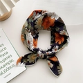 Foulard en coton et lin bleu marine avec motifs floraux vintage orange - Chrysanthème sauvage