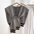 Clásico chal de punto con estampado de pata de gallo en blanco y negro sobre camisa - Patchwork de Cuatro Cuadrículas en Blanco y Negro