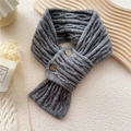 Gray chunky knit neck warmer with wooden buttons and decorative cable stitch pattern - 12*74cm / Gray