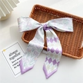 Sottile foulard in seta lavanda con motivi floreali e a rombi per capelli - 7x130cm / Giglio della Pioggia Viola Argentato