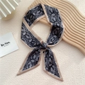 Foulard twilly étroit élégant à motif cachemire noir et bords en satin champagne - Petit Paisley Noir (34F)